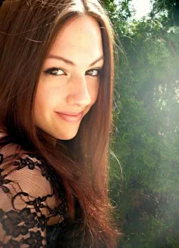 Isabel Clivia
