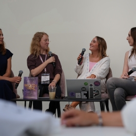 Podiumsdiskussion bei der COVElit