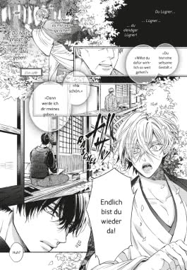 Innenseite aus dem Buch „The Fox That Stole My Heart“. Die Seite ist in Schwarz-Weiß gehalten und zeigt verschiedene Charaktere in einem Dialog. Eine Figur sitzt auf einem Boden und schaut nachdenklich, während eine andere Figur mit langen, lockigen Haaren überrascht aussieht. Sprechblasen enthalten den Text „Du hast gesagt, du würdest mir alles geben!“ sowie mehrere Fragen und Antworten. Im Hintergrund sind Bäume und ein traditionelles japanisches Gebäude sichtbar.