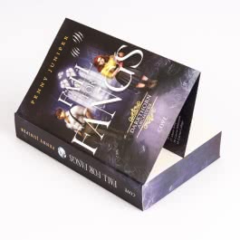 Fall for Fangs (Darkthorn Archives 2)