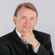 Dr. Siegfried  Tesche